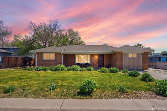 340 N Harlan Street, Lakewood, CO 80226