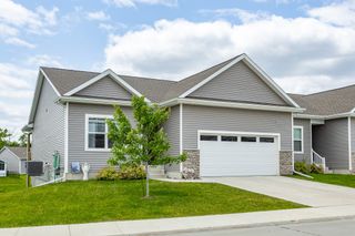 323 SE Willow Run Lane, Ankeny, IA 50021