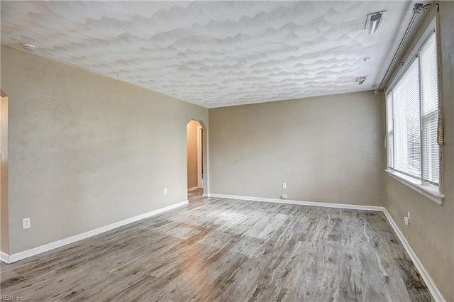 1614 Wapiti Avenue, Norfolk, VA 23518