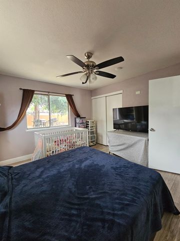 2310 Fairfield St, Sacramento, CA 95815