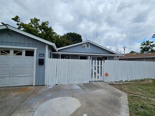 2310 Fairfield St, Sacramento, CA 95815