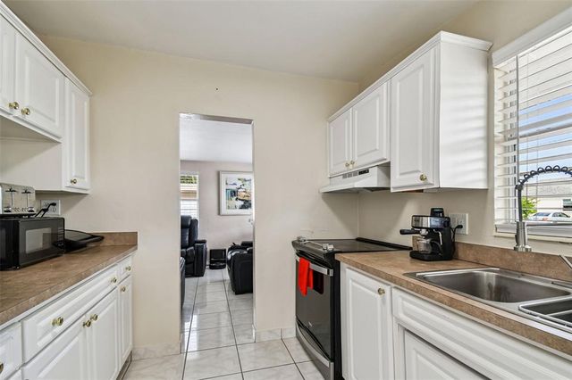 3540 56TH AVENUE N, St Petersburg, FL 33714