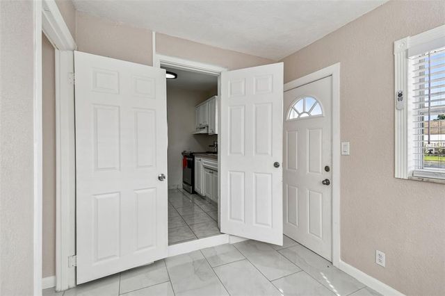 3540 56TH AVENUE N, St Petersburg, FL 33714