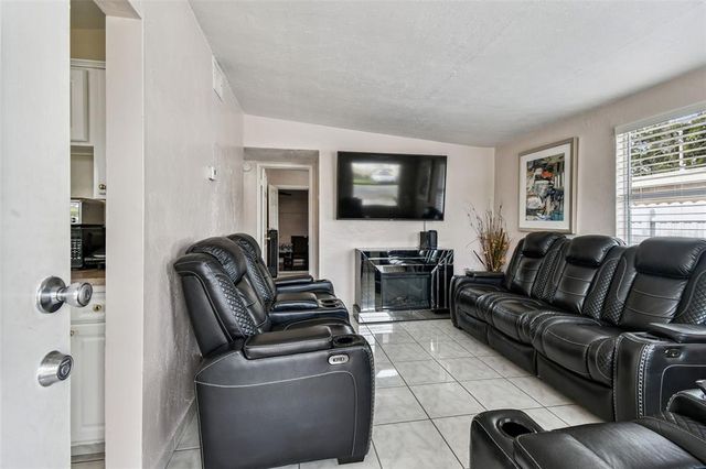 3540 56TH AVENUE N, St Petersburg, FL 33714