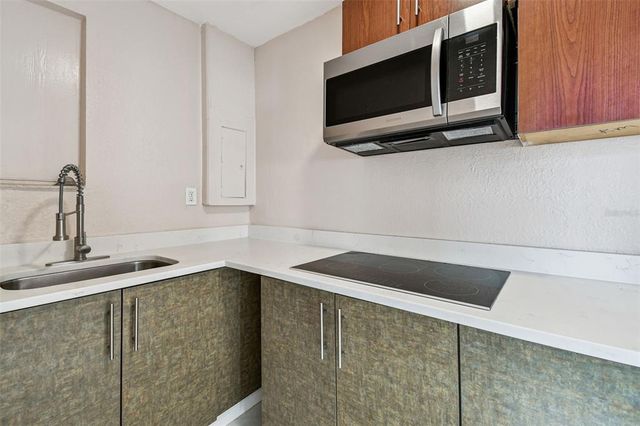3540 56TH AVENUE N, St Petersburg, FL 33714
