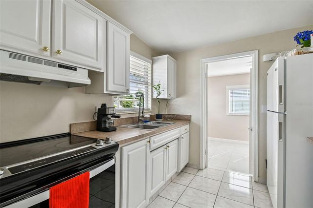 3540 56TH AVENUE N, St Petersburg, FL 33714