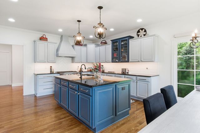 128 Deejay Dr, Franklin, TN 37064