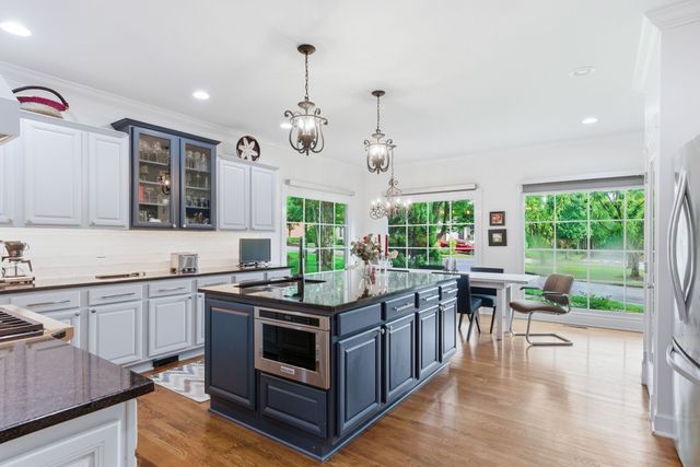 128 Deejay Dr, Franklin, TN 37064
