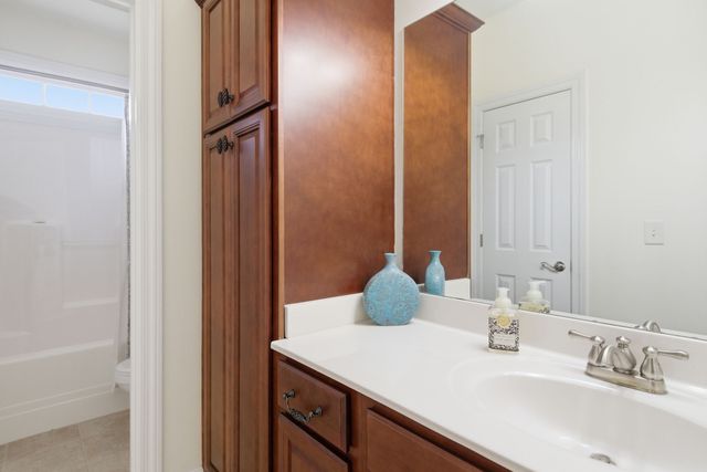 128 Deejay Dr, Franklin, TN 37064