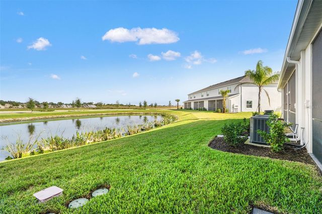 2262 WASHINGTON PALM COURT, Bradenton, FL 34212