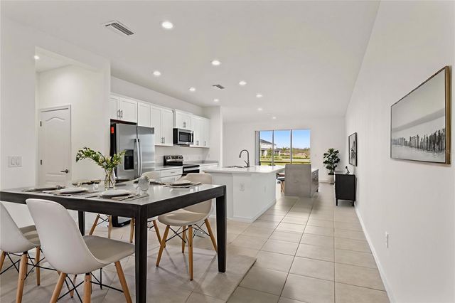 2262 WASHINGTON PALM COURT, Bradenton, FL 34212