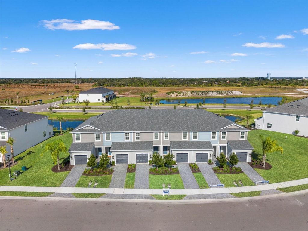 Image 34 of property listing at 2262 WASHINGTON PALM COURT, Bradenton, FL 34212