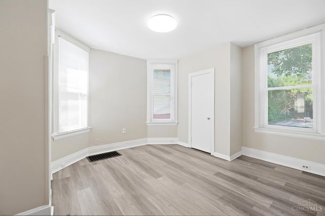 3442 Cardiff Avenue, Cincinnati, OH 45209