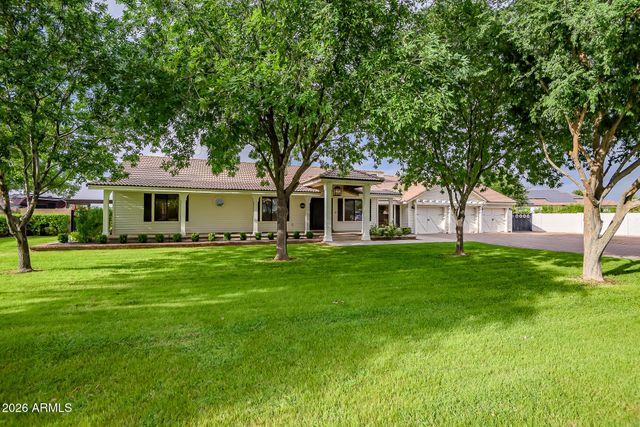 2520 E WINCHESTER Drive, Gilbert, AZ 85297