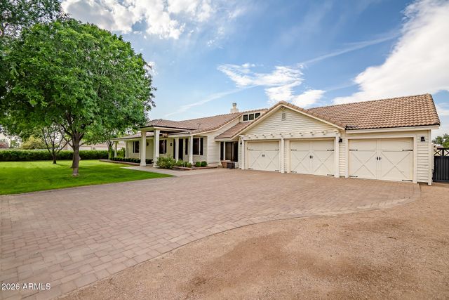 2520 E WINCHESTER Drive, Gilbert, AZ 85297