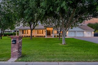 2520 E WINCHESTER Drive, Gilbert, AZ 85297