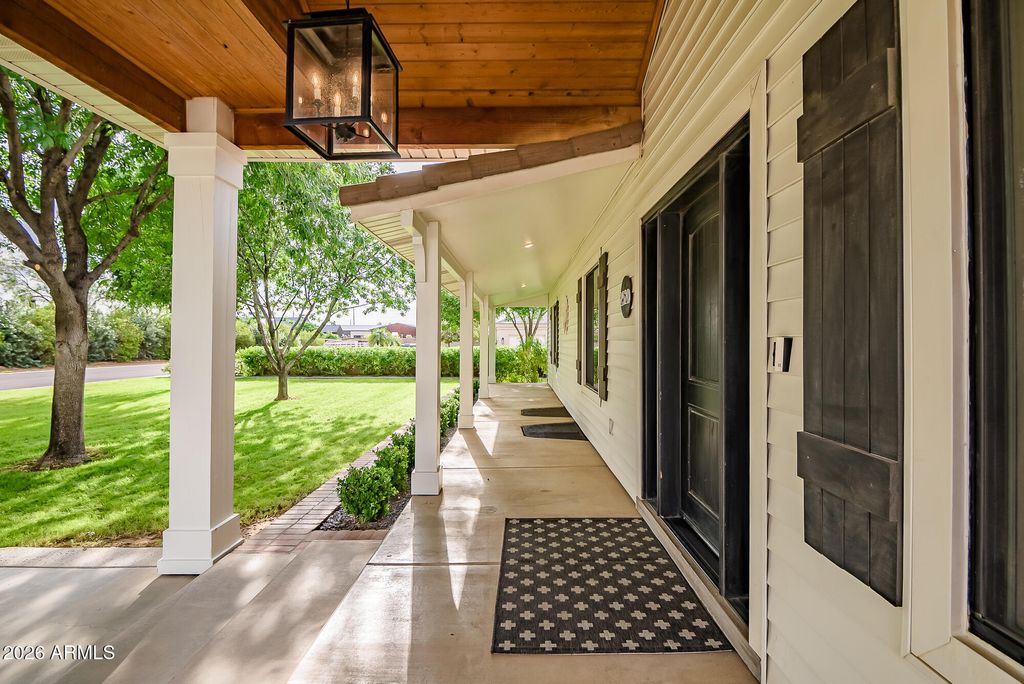 Image 20 of property listing at 2520 E WINCHESTER Drive, Gilbert, AZ 85297