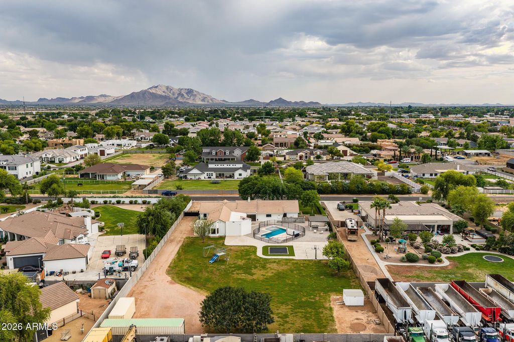 Image 23 of property listing at 2520 E WINCHESTER Drive, Gilbert, AZ 85297