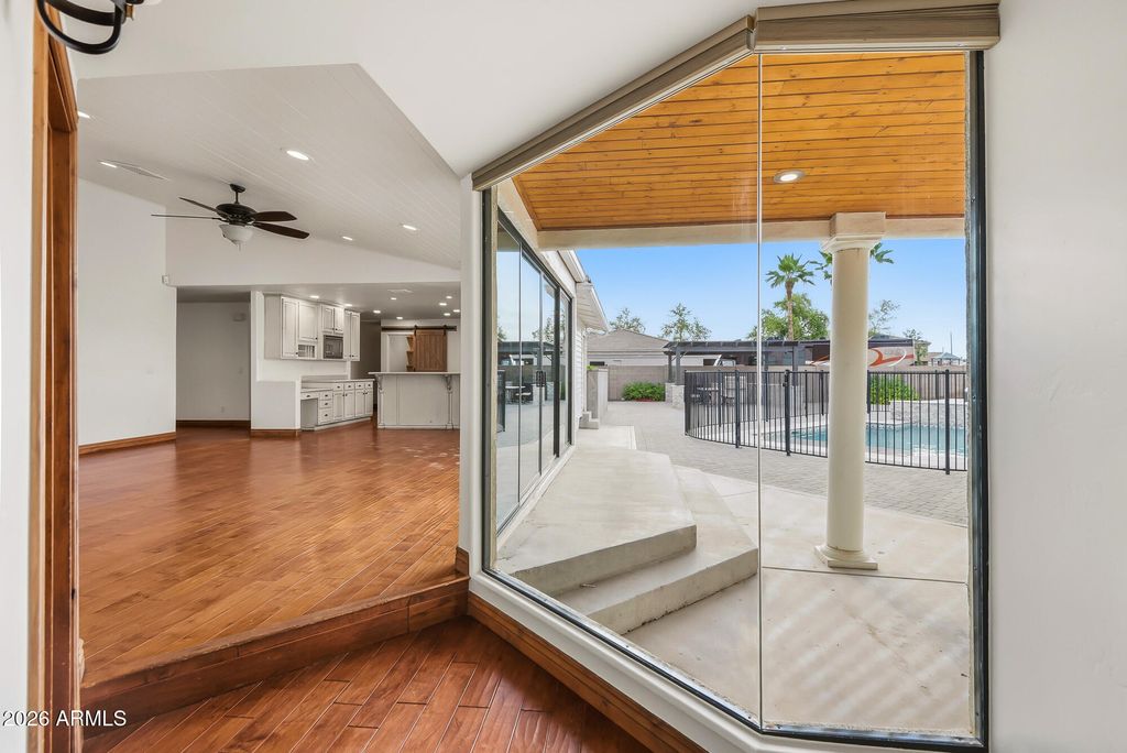 Image 45 of property listing at 2520 E WINCHESTER Drive, Gilbert, AZ 85297