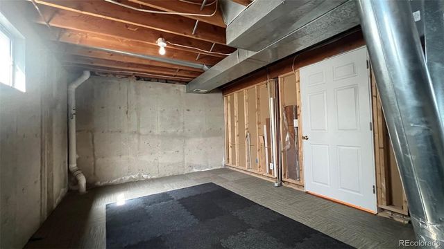 1065 S Lewiston Way, Aurora, CO 80017