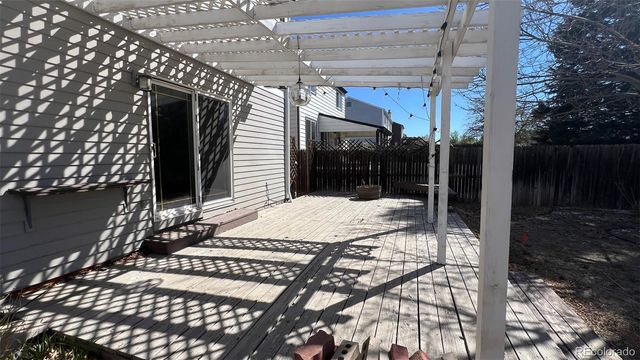 1065 S Lewiston Way, Aurora, CO 80017