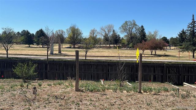 1065 S Lewiston Way, Aurora, CO 80017