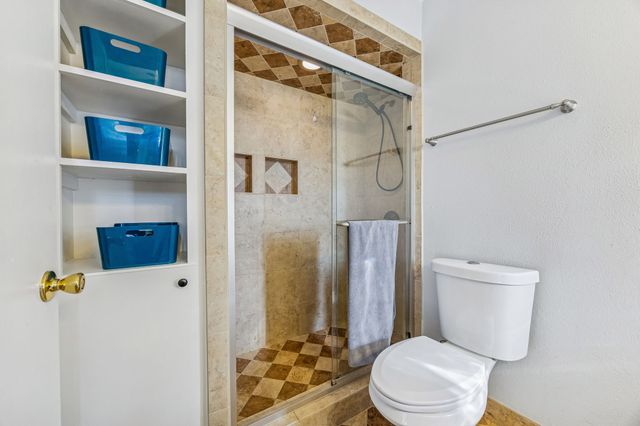 10019 Regal Park Lane 207, Dallas, TX 75230