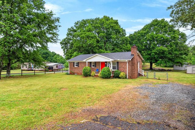 190 Goodjoin Road, Campobello, SC 29322