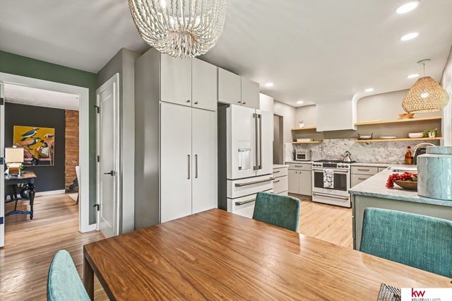 328 S 70 Avenue, Omaha, NE 68132