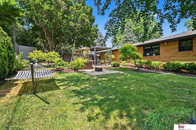 328 S 70 Avenue, Omaha, NE 68132