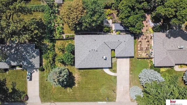 328 S 70 Avenue, Omaha, NE 68132