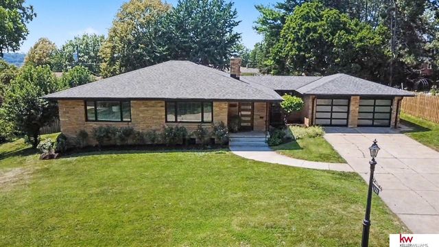 328 S 70 Avenue, Omaha, NE 68132