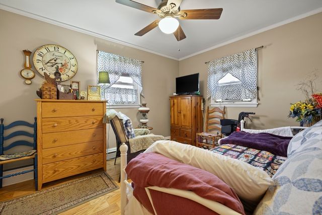 16 Morgan St, Fairhaven, MA 02719