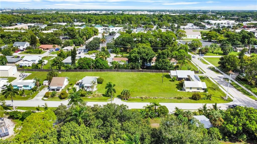 2795 Francis AVE, NAPLES, FL 34112 — photo 3