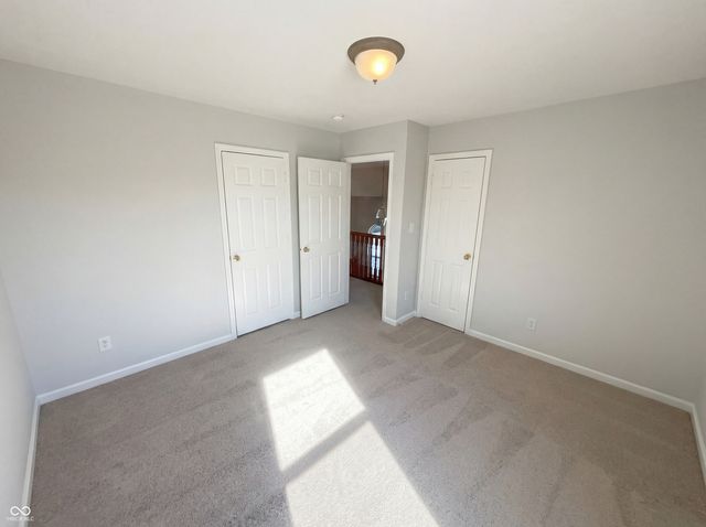 6767 Woodcliff Circle, Zionsville, IN 46077