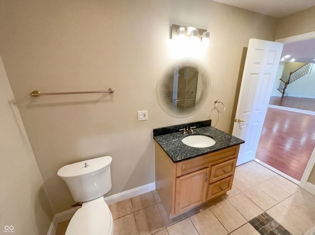 6767 Woodcliff Circle, Zionsville, IN 46077