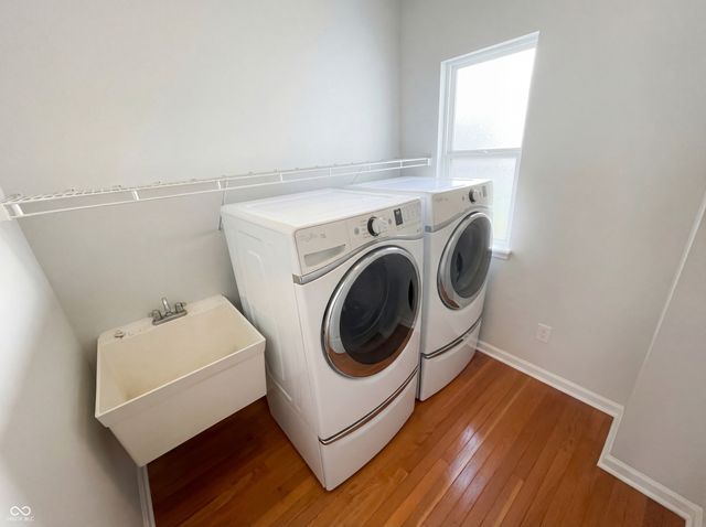 6767 Woodcliff Circle, Zionsville, IN 46077