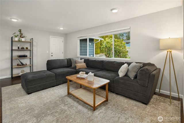 12718 Robinhood Lane, Snohomish, WA 98290