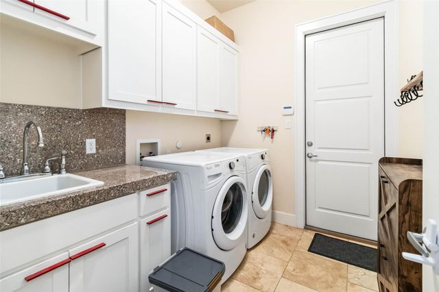 129 Powder Horn RD, Bastrop, TX 78602