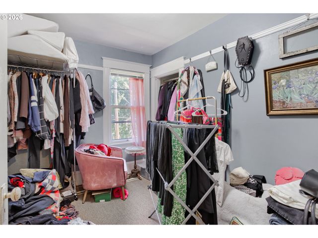 2124 Ne DAVIS St, Portland, OR 97232