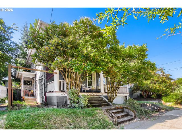 2124 Ne DAVIS St, Portland, OR 97232