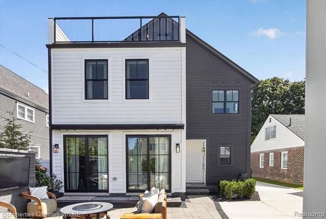 1470 Washington Boulevard, Birmingham, MI 48009