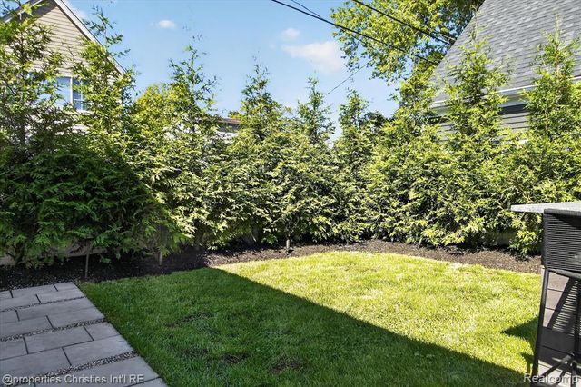 1470 Washington Boulevard, Birmingham, MI 48009