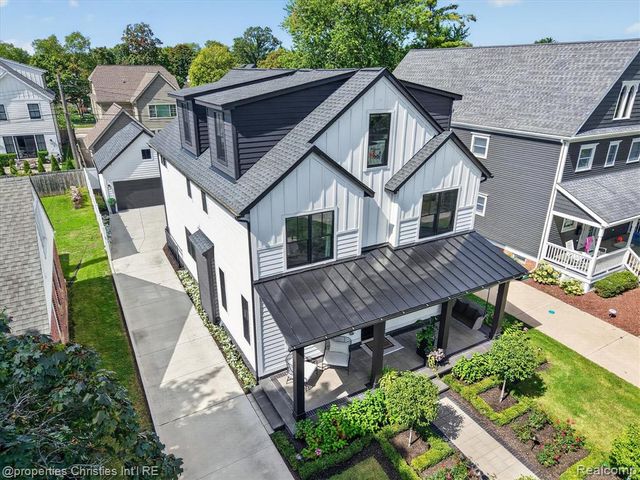 1470 Washington Boulevard, Birmingham, MI 48009