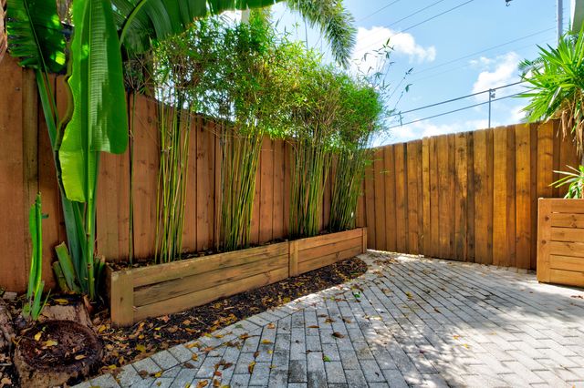 1741 NE 4th Avenue F5, Fort Lauderdale, FL 33305
