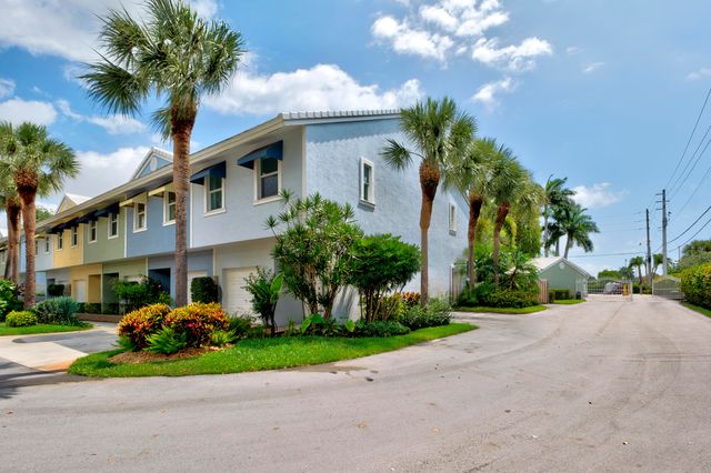 1741 NE 4th Avenue F5, Fort Lauderdale, FL 33305