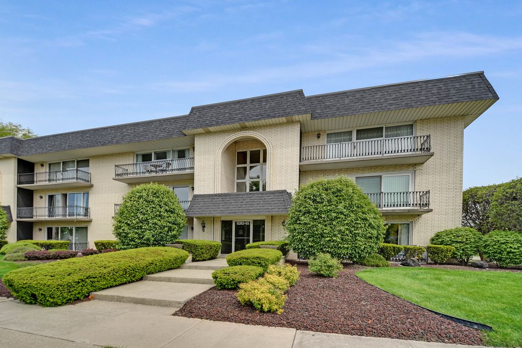 15265 Catalina Drive 1S, Orland Park, IL 60462