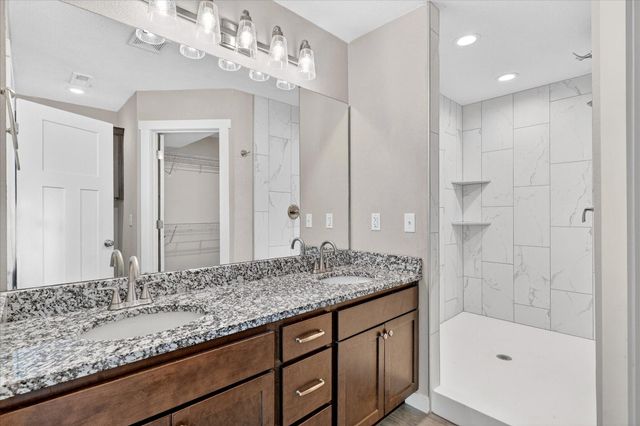 3009 E Republic Road, Springfield, MO 65804