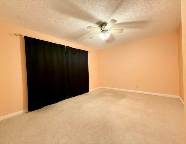 304 Sun Terrace Court, Palm Beach Gardens, FL 33403