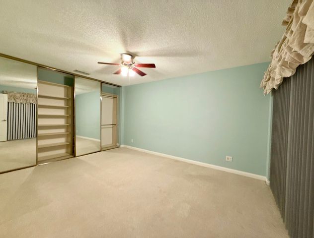 304 Sun Terrace Court, Palm Beach Gardens, FL 33403